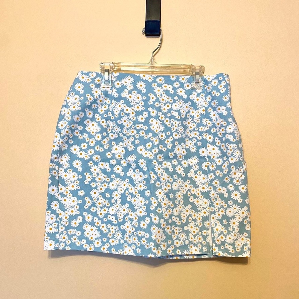 High-Rise Side Slit Floral Mini Skirt